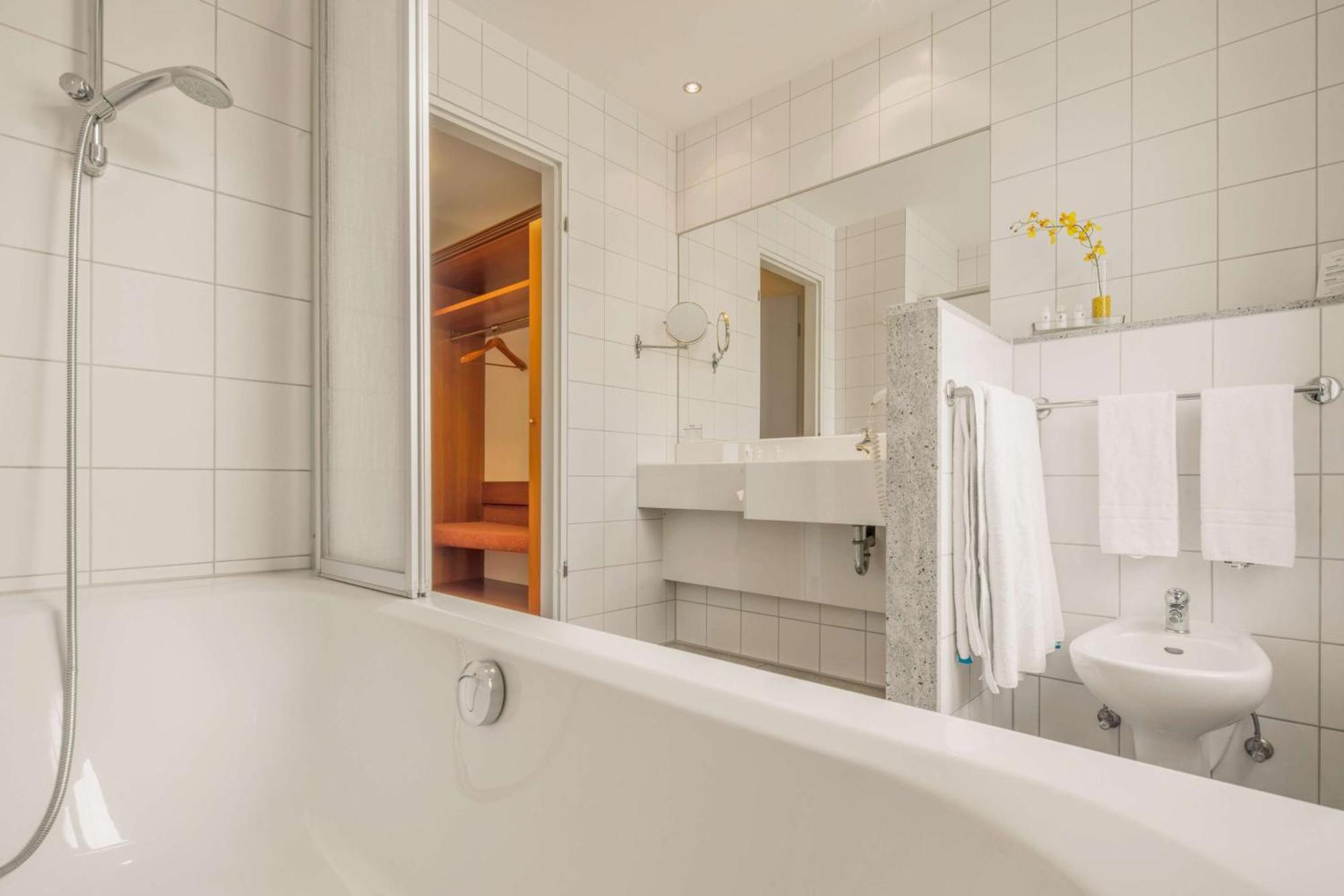 Best Western Plus Hotel Excelsior Эрфурт Экстерьер фото