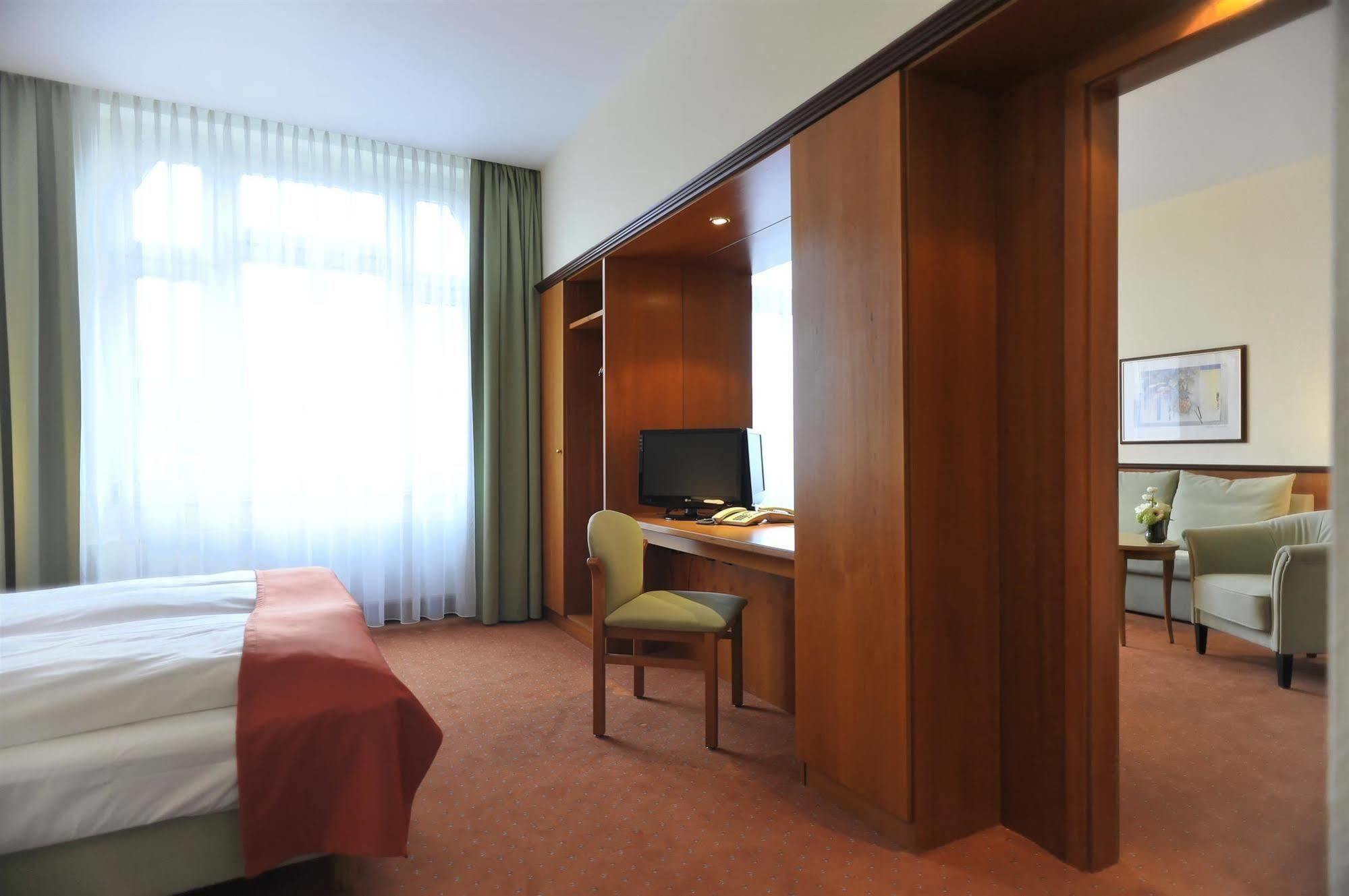 Best Western Plus Hotel Excelsior Эрфурт Экстерьер фото